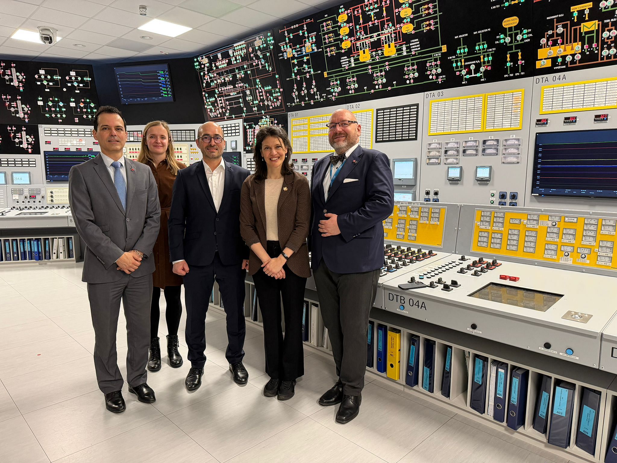 Canadian Diplomacy at the Heart of Slovakia’s Energy Sector: Ambassador Karen Elizabeth Mollica Visits VUJE